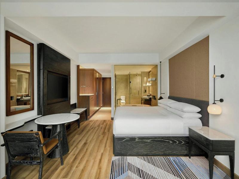 Sheraton Hanoi West image