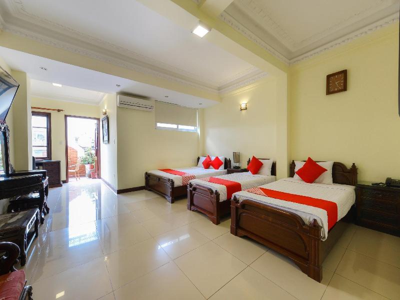 Lucky 2 Hotel image