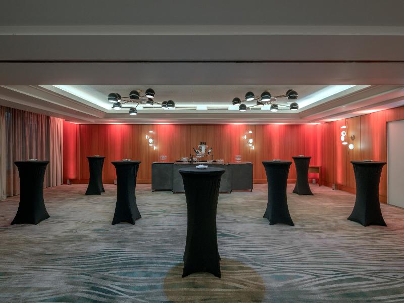 Hilton Geneva Hotel & Conference Centre image