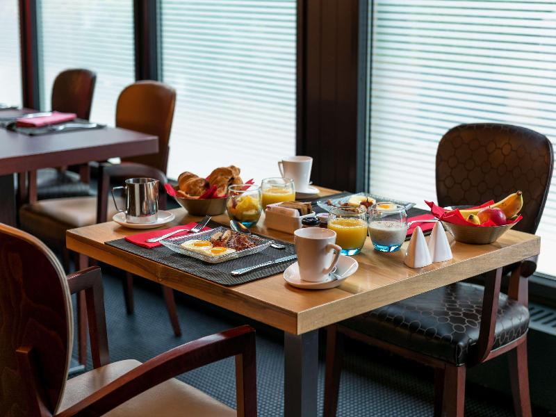 Hilton Geneva Hotel & Conference Centre image