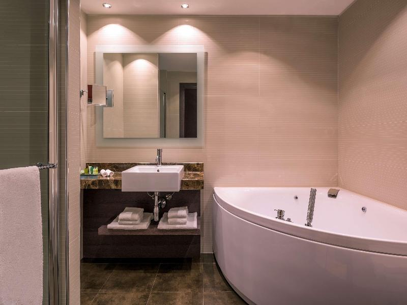Hilton Geneva Hotel & Conference Centre image