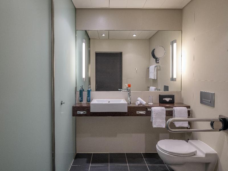 Hilton Geneva Hotel & Conference Centre image