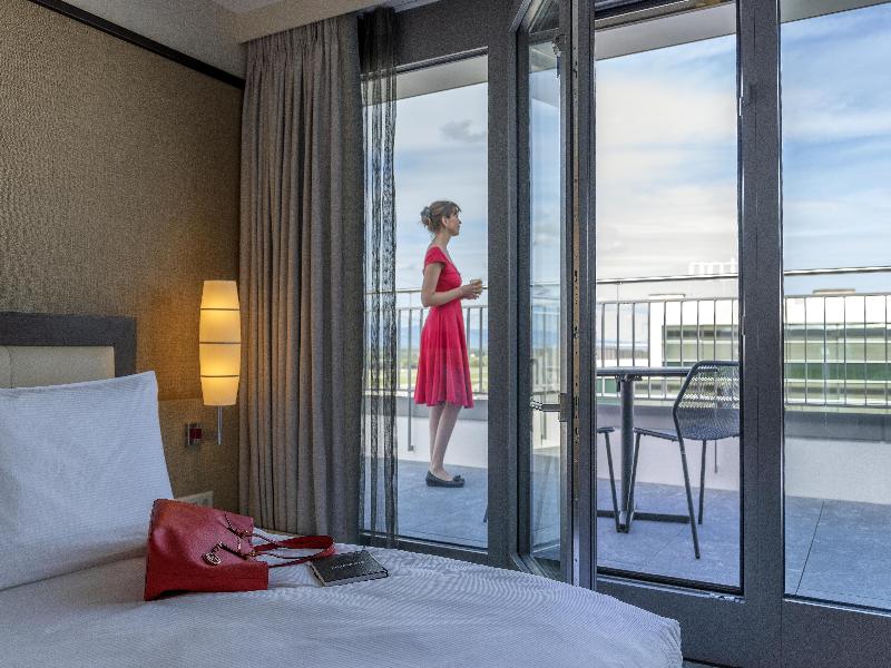 Hilton Geneva Hotel & Conference Centre image