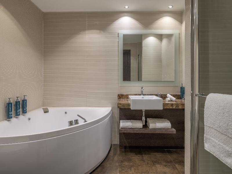 Hilton Geneva Hotel & Conference Centre image
