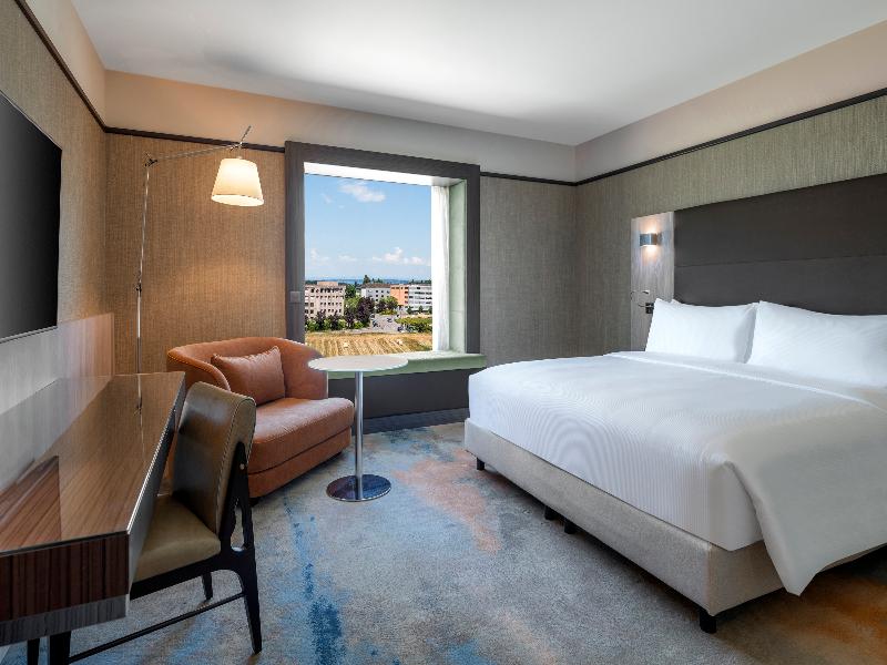 Hilton Geneva Hotel & Conference Centre image