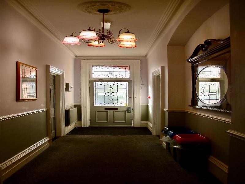 Sure Hotel by Best Western Reading image