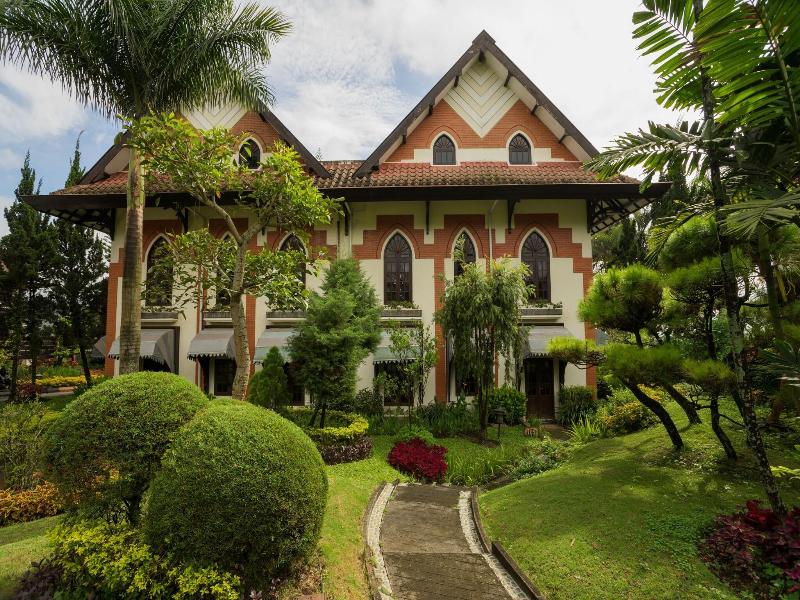 Royal Orchid Garden image