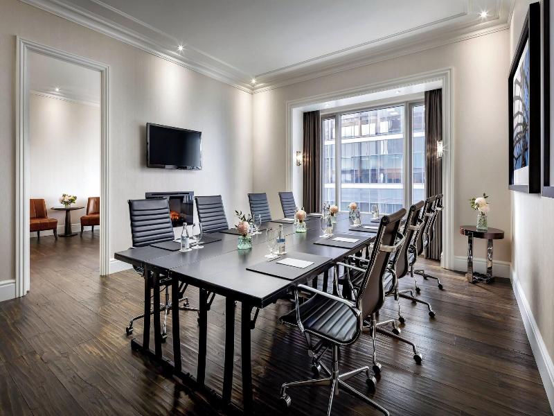 The St Regis Toronto image