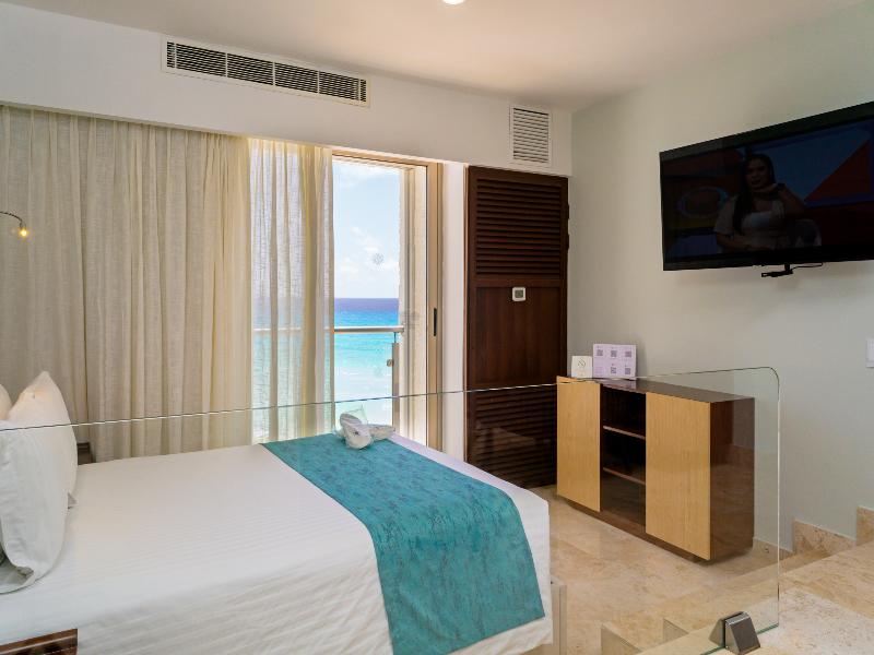 Sunset Royal Beach Resort image