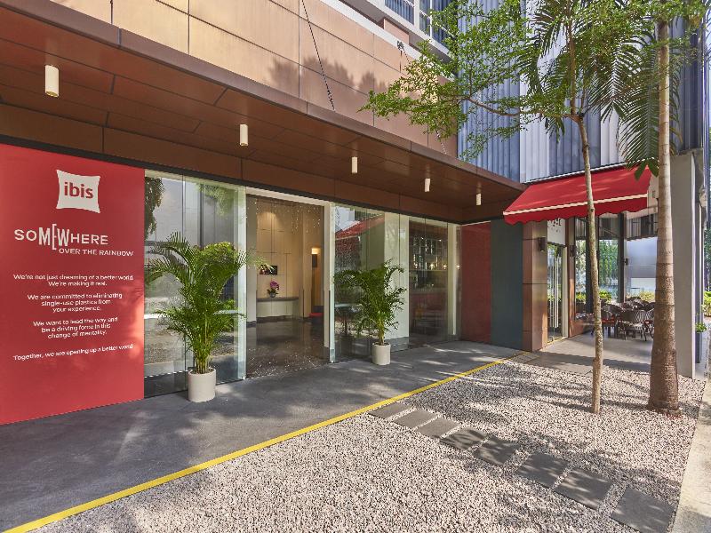 Ibis Singapore Novena image