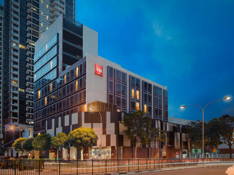 Ibis Singapore Novena image