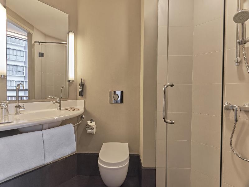 Ibis Singapore Novena image