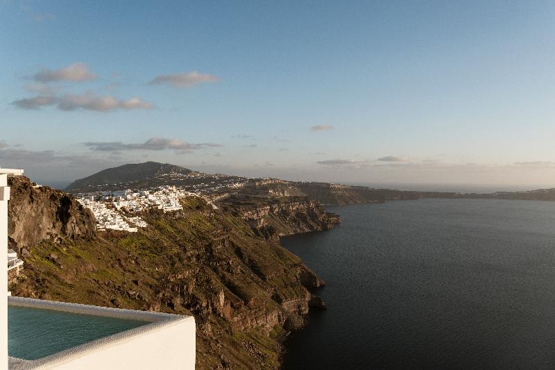 Aqua Luxury Suites image