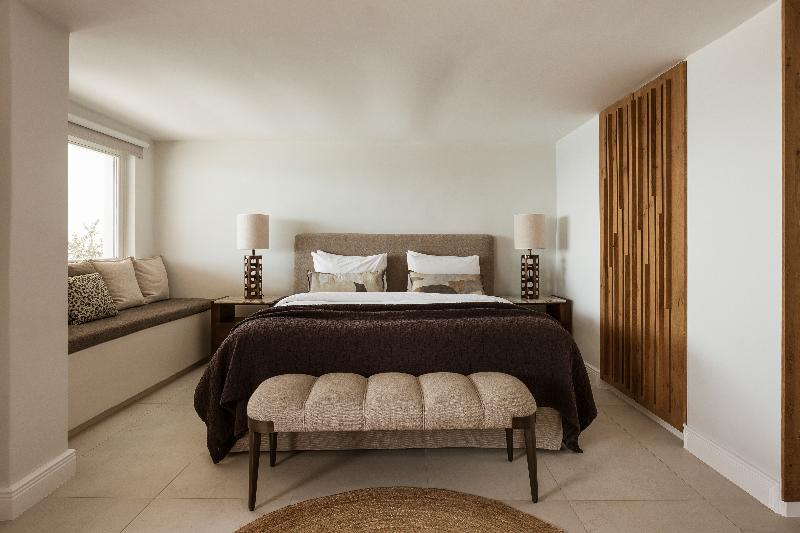 Aqua Luxury Suites image