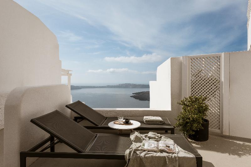 Aqua Luxury Suites image