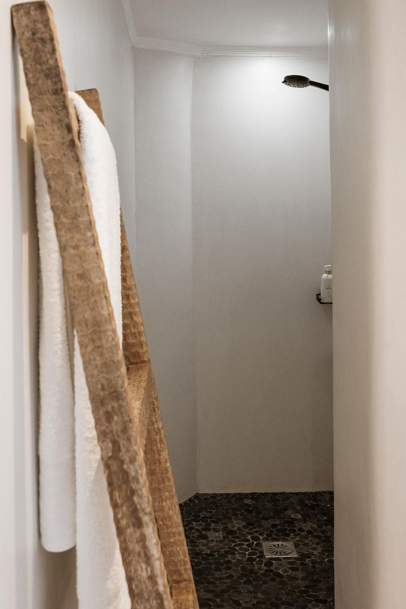 Aqua Luxury Suites image