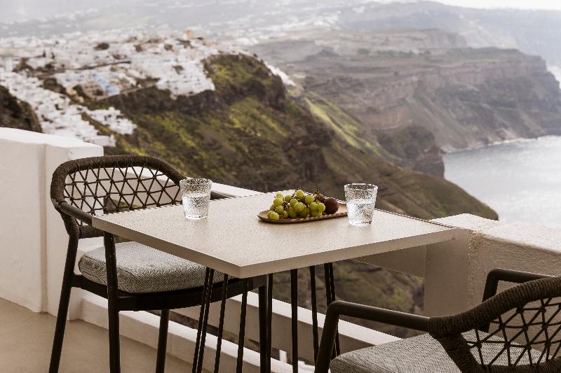 Aqua Luxury Suites image