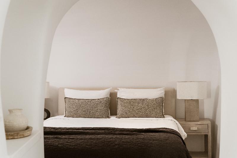 Aqua Luxury Suites image