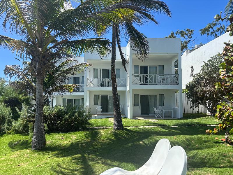Ocean Spray Beach Apartments image