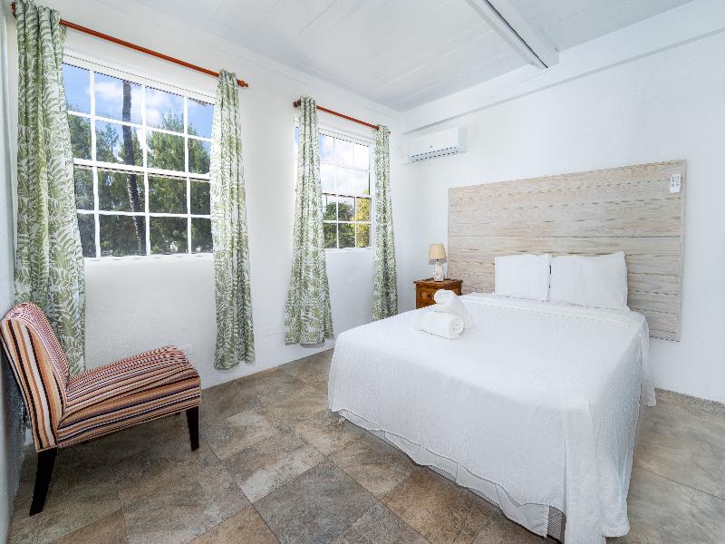 Ocean Spray Beach Apartments image