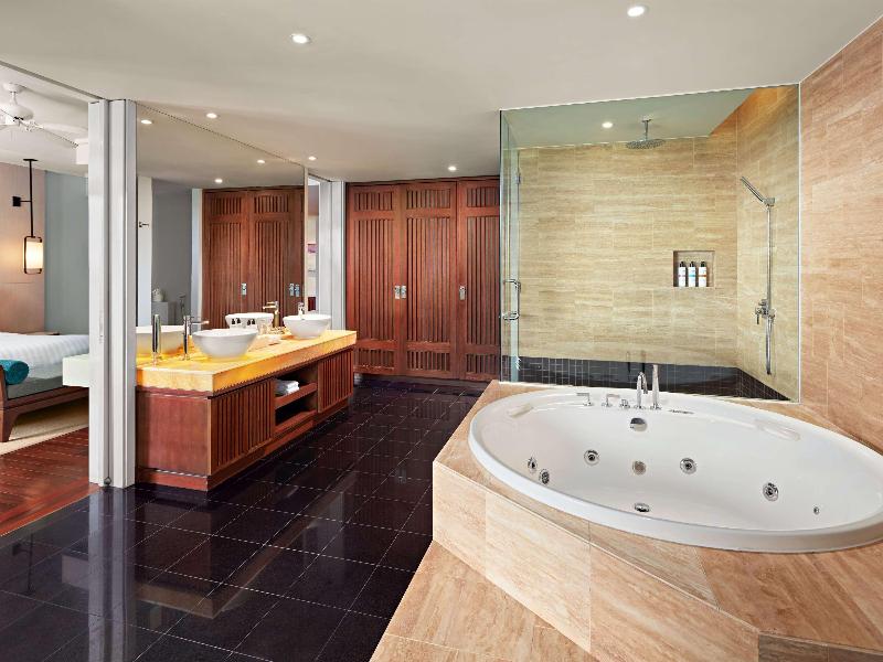 Pullman Danang Beach Resort image