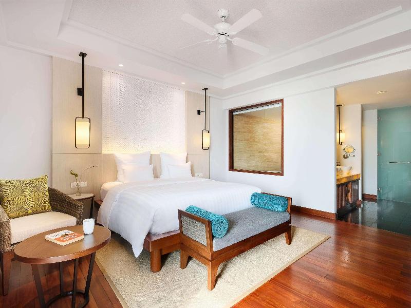 Pullman Danang Beach Resort image