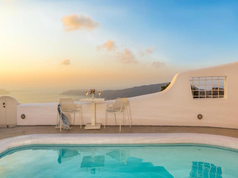 White Santorini — general view
