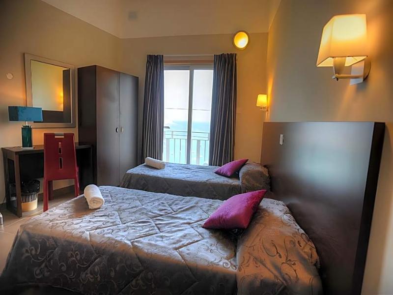 Carlton Hotel image