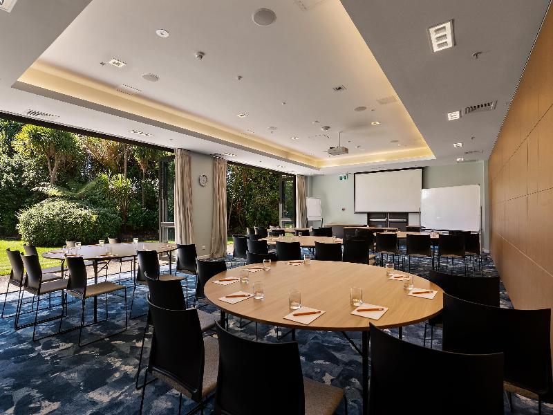 Sudima Auckland Airport image