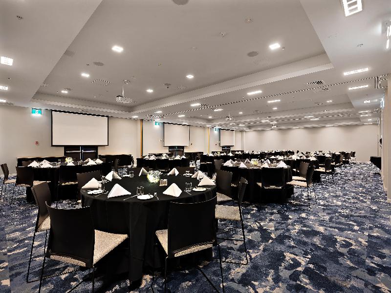 Sudima Auckland Airport image