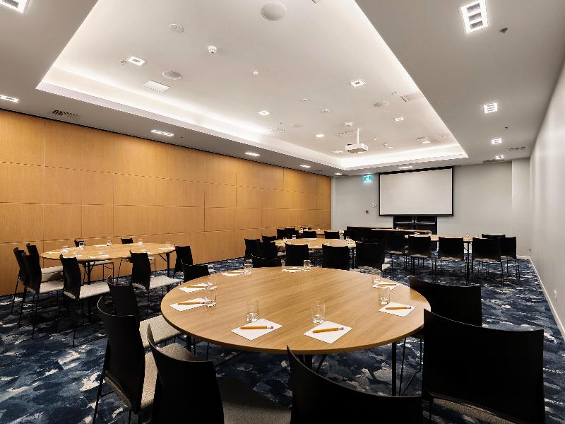Sudima Auckland Airport image