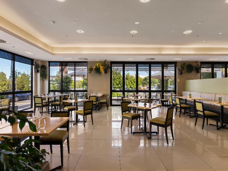 Sudima Auckland Airport image