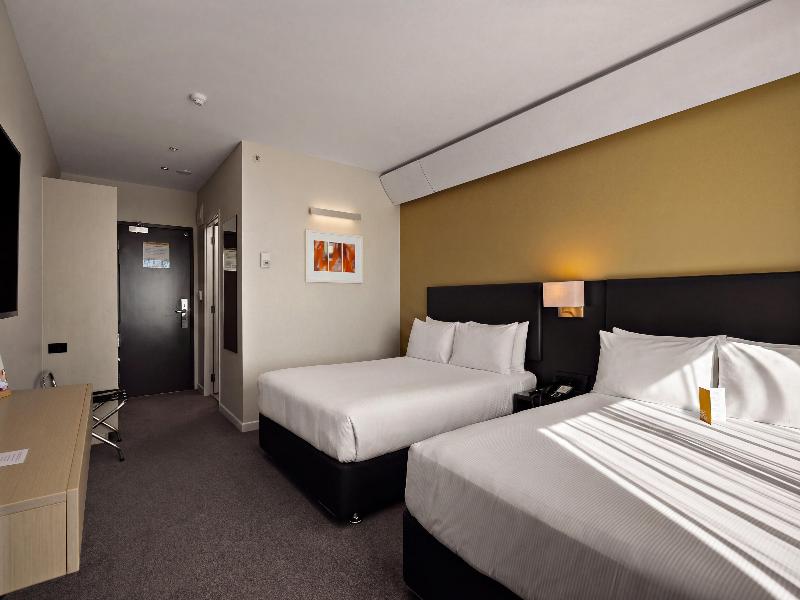 Sudima Auckland Airport image