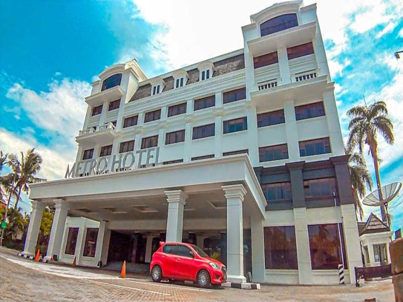 Metro Park View Hotel image