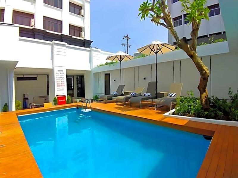 Metro Park View Hotel image