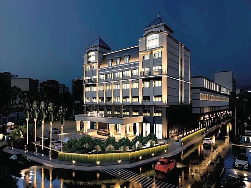 Metro Park View Hotel image