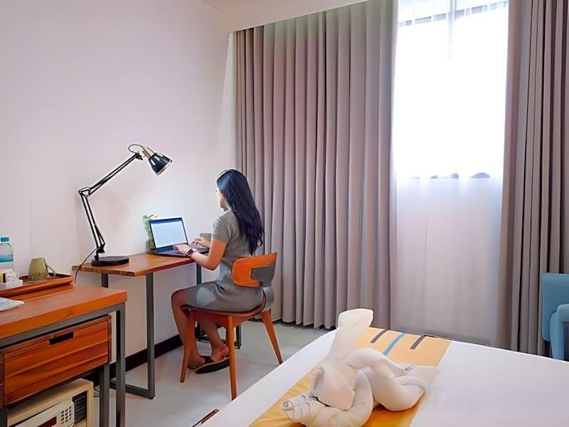 Metro Park View Hotel image