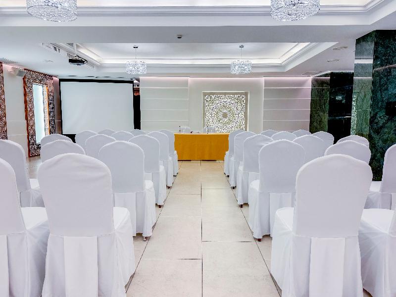 Torreluz Aparthotel image