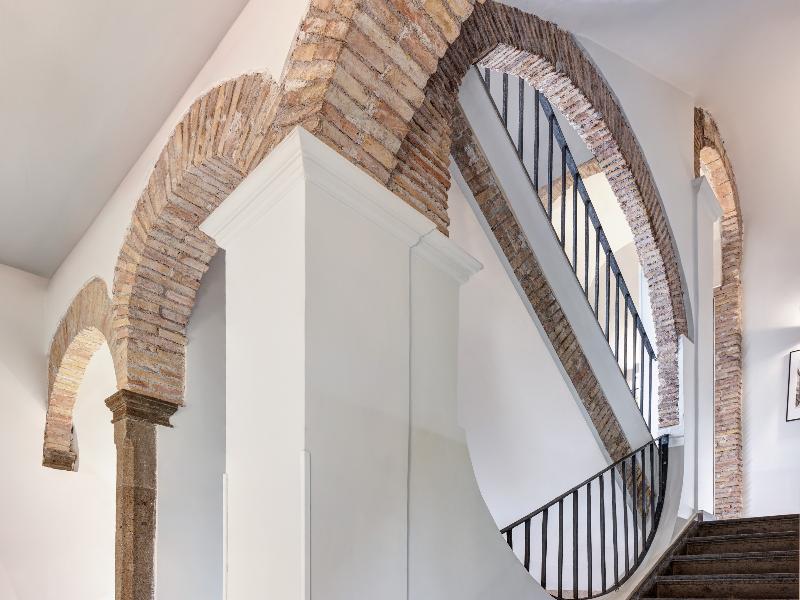Navona Palace Collection image