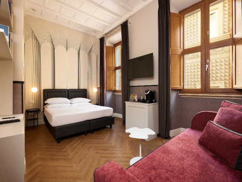 Navona Palace Collection image