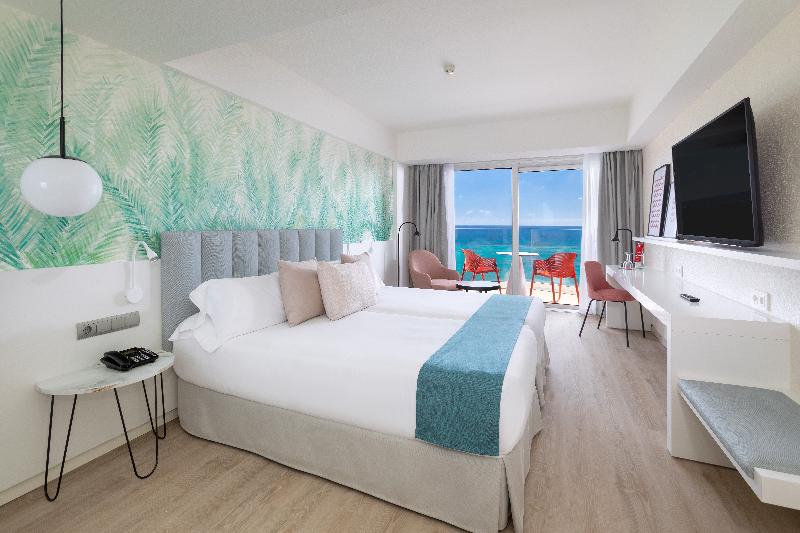 Hotel Cristina by Tigotan Las Palmas image