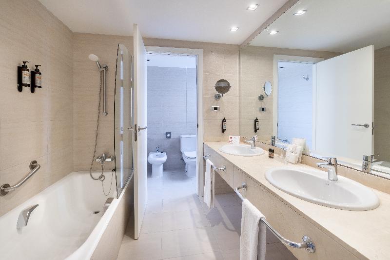 Hotel Cristina by Tigotan Las Palmas image