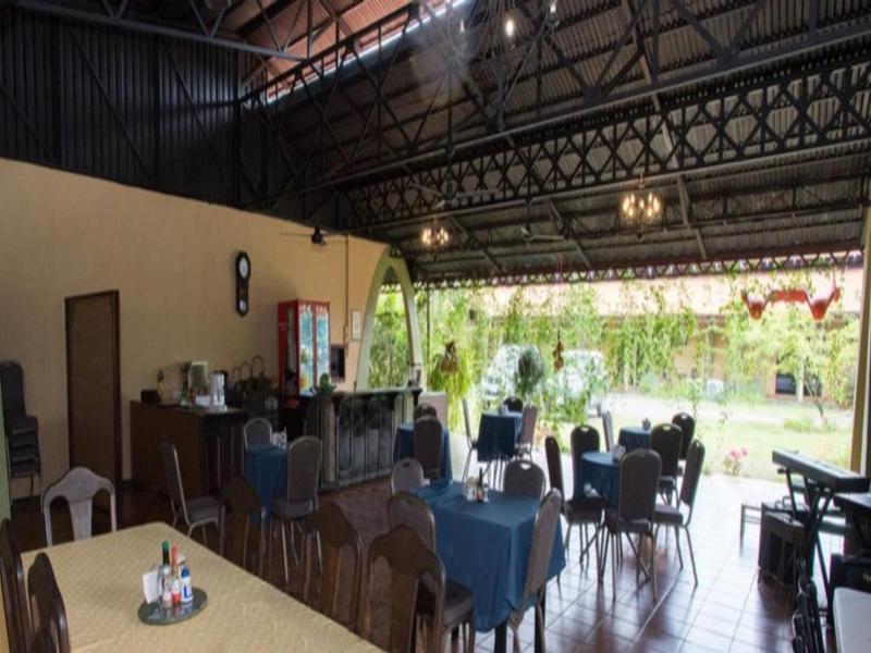 Kayak Lodge image