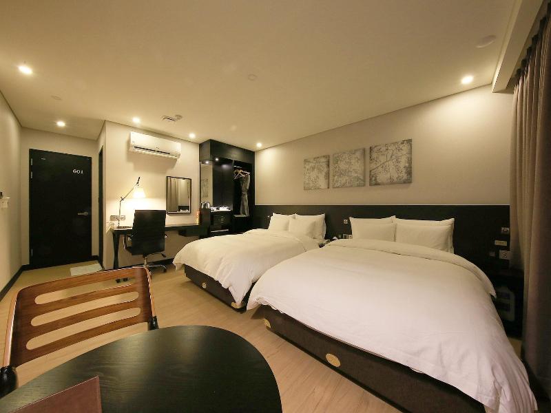 Hotel Kobos image