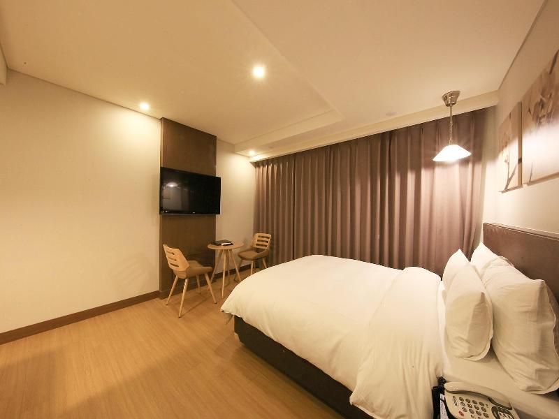 Hotel Kobos image