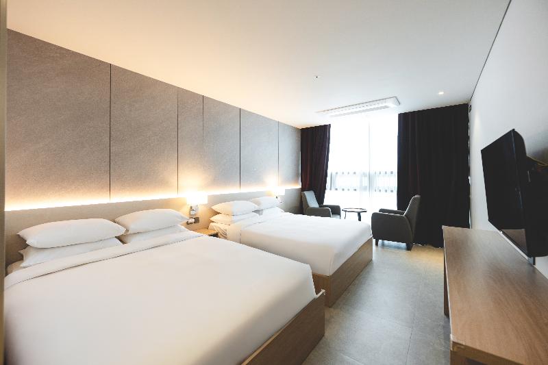 SUNSET HOTEL image