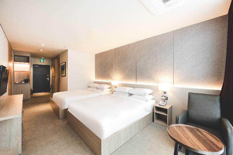 SUNSET HOTEL image