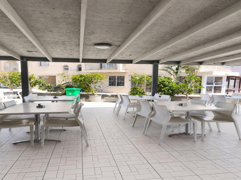 A. Maos Apts image
