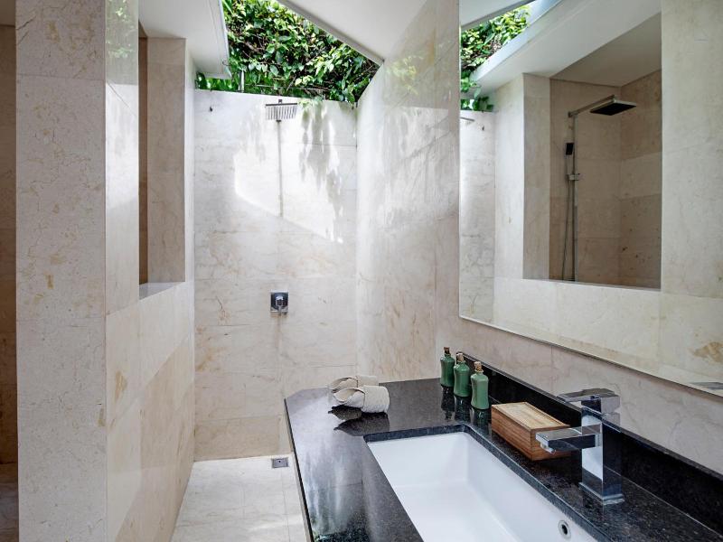 Kokomo Resort image