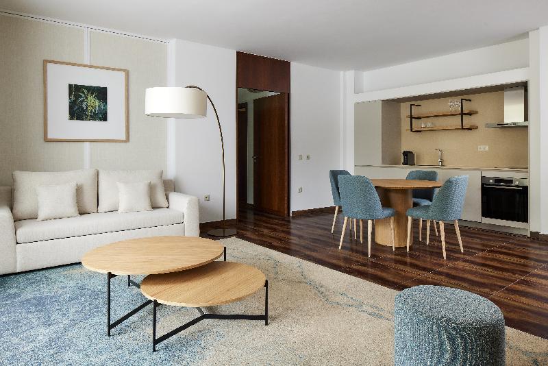Marriott Residences Salgados Resort image